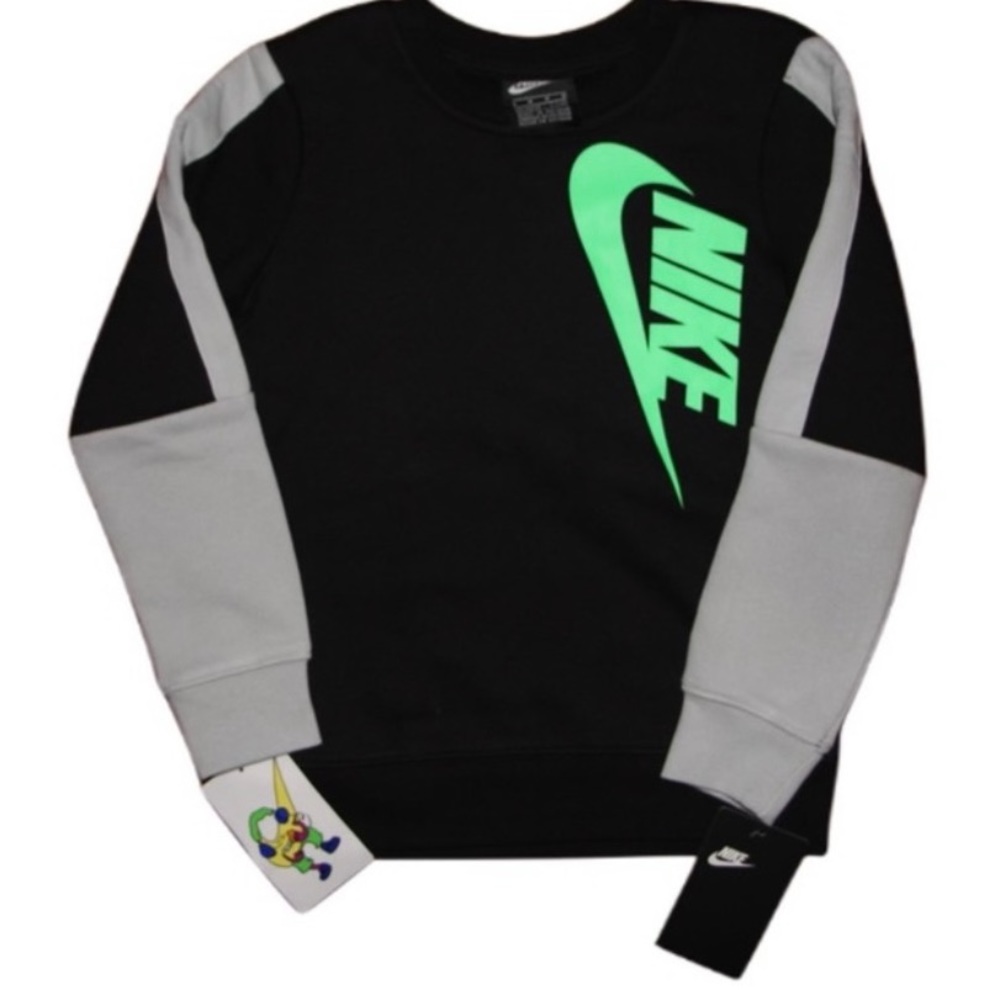 Boys Nike Black Sweater Sz 6 New with Tags